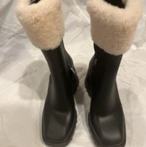 Black Rubber boots with Sherpa fur